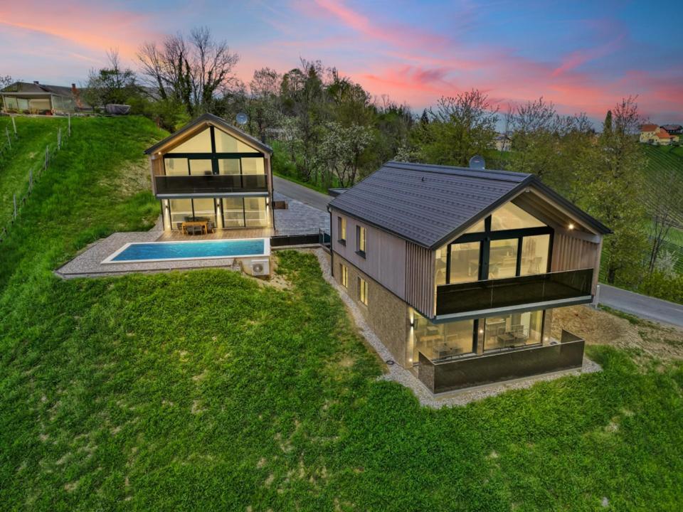 Luxus Chalet Max Glanz an der Weinstraße Buitenkant foto